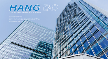 Riding the wind and waves along the "sail" journey, hundreds of boats compete for the curr